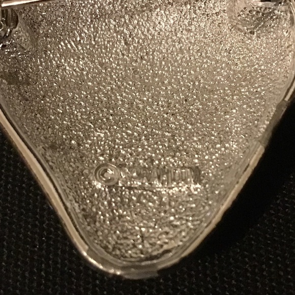 Sarah Coventry strawberry pin.  Vintage - Picture 3 of 4